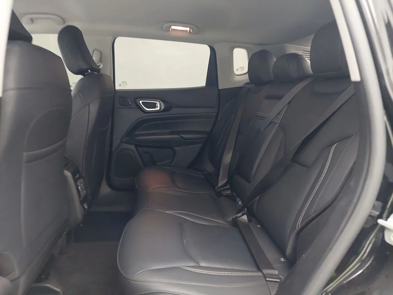Jeep Compass LONG. T270 1.3 TB 4x2 Flex Aut., foto 17 de 18