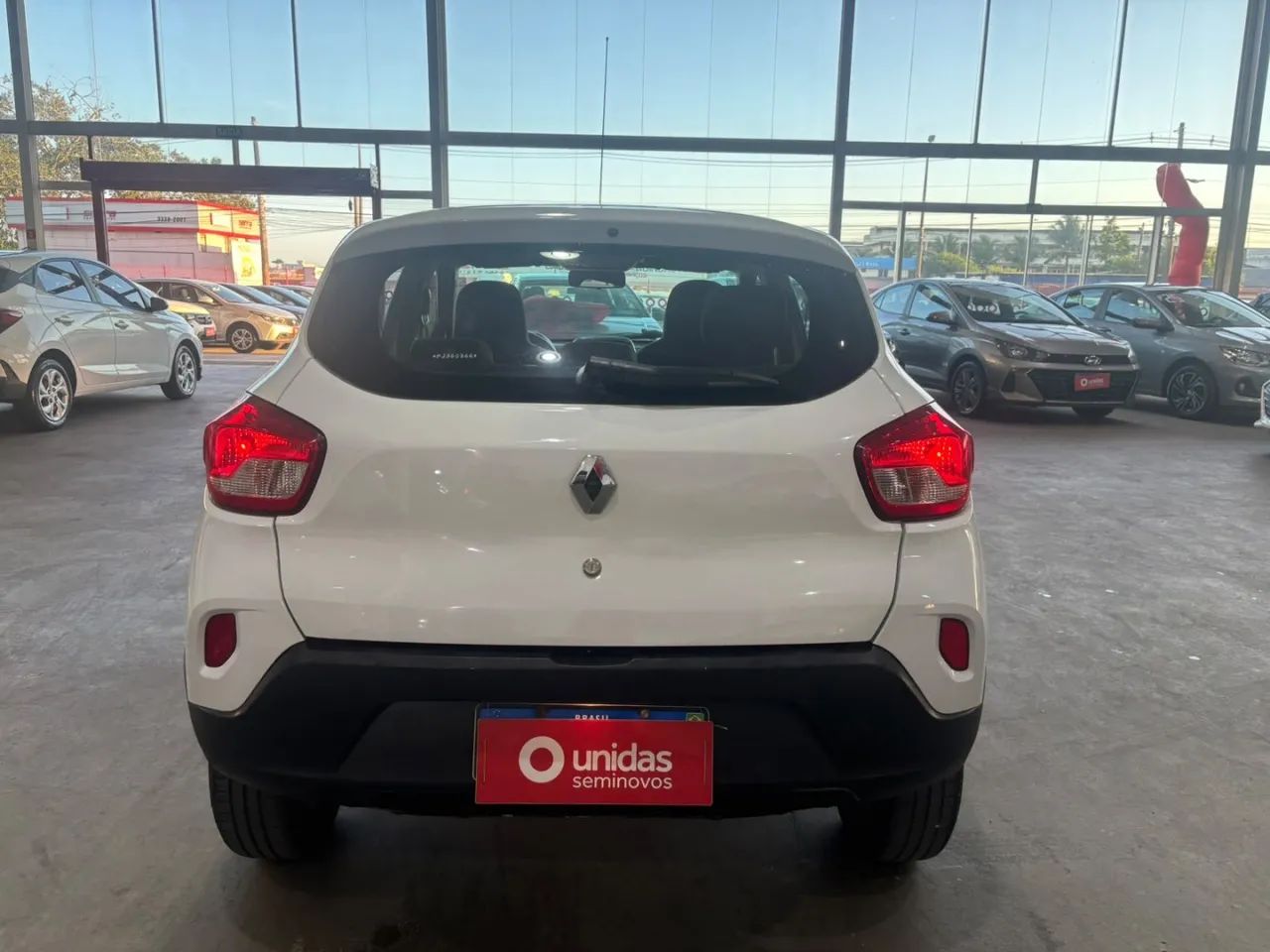 Renault Kwid 1.0 Zen 2023 - Foto 5