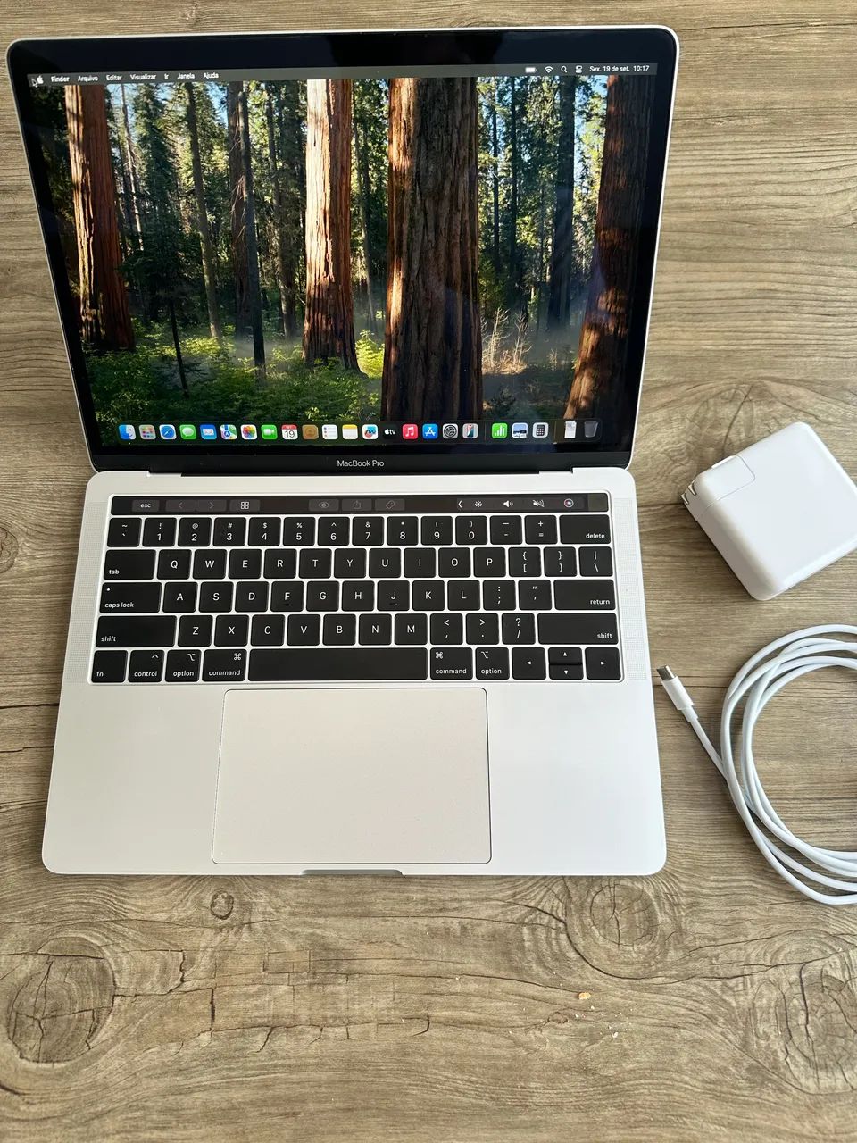 MacBook Pro 256GB - TouchBar i5 Quad-core 