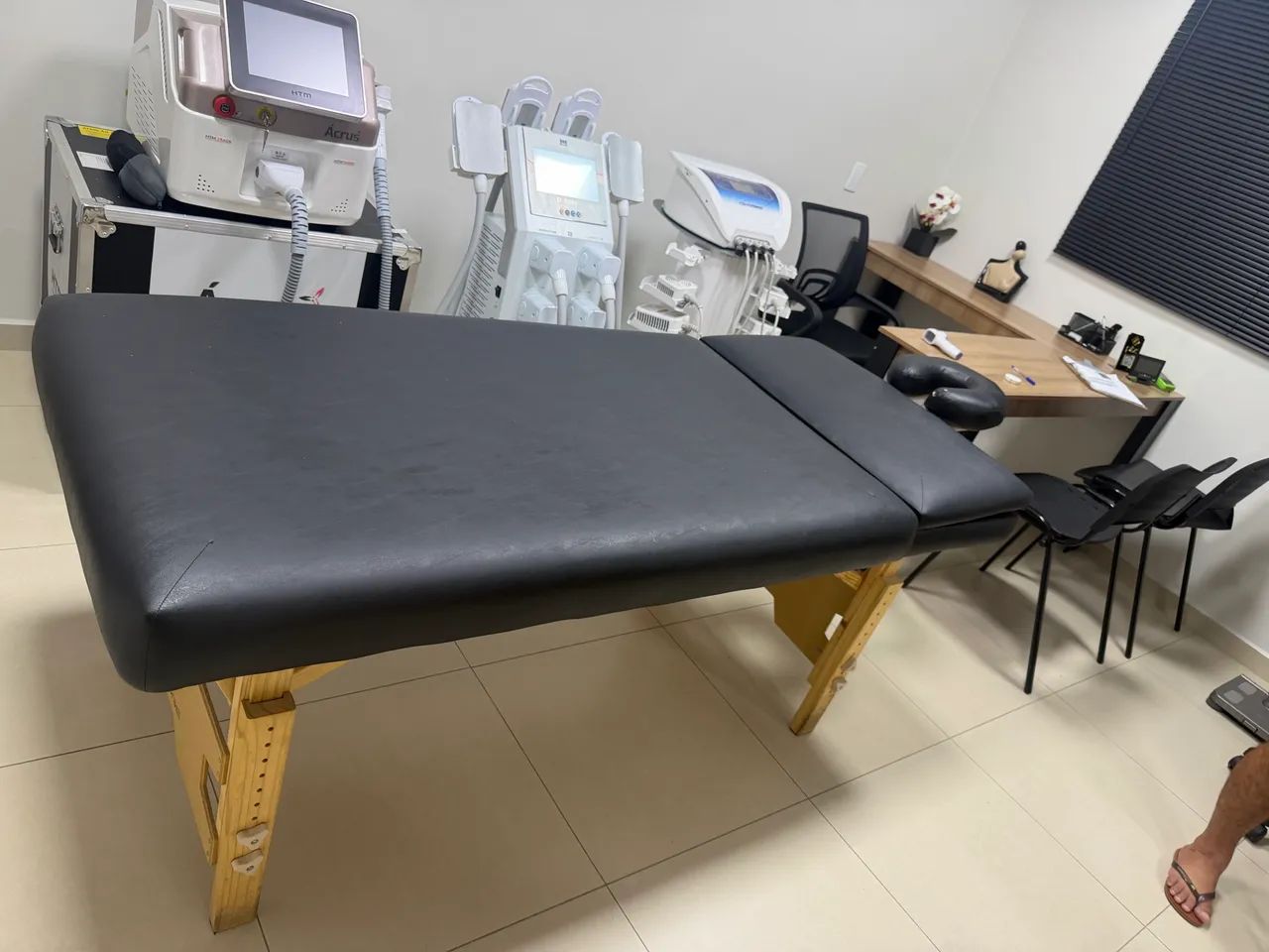 Maca pra massagem, fixa e reclinável cor preta  - Foto 3
