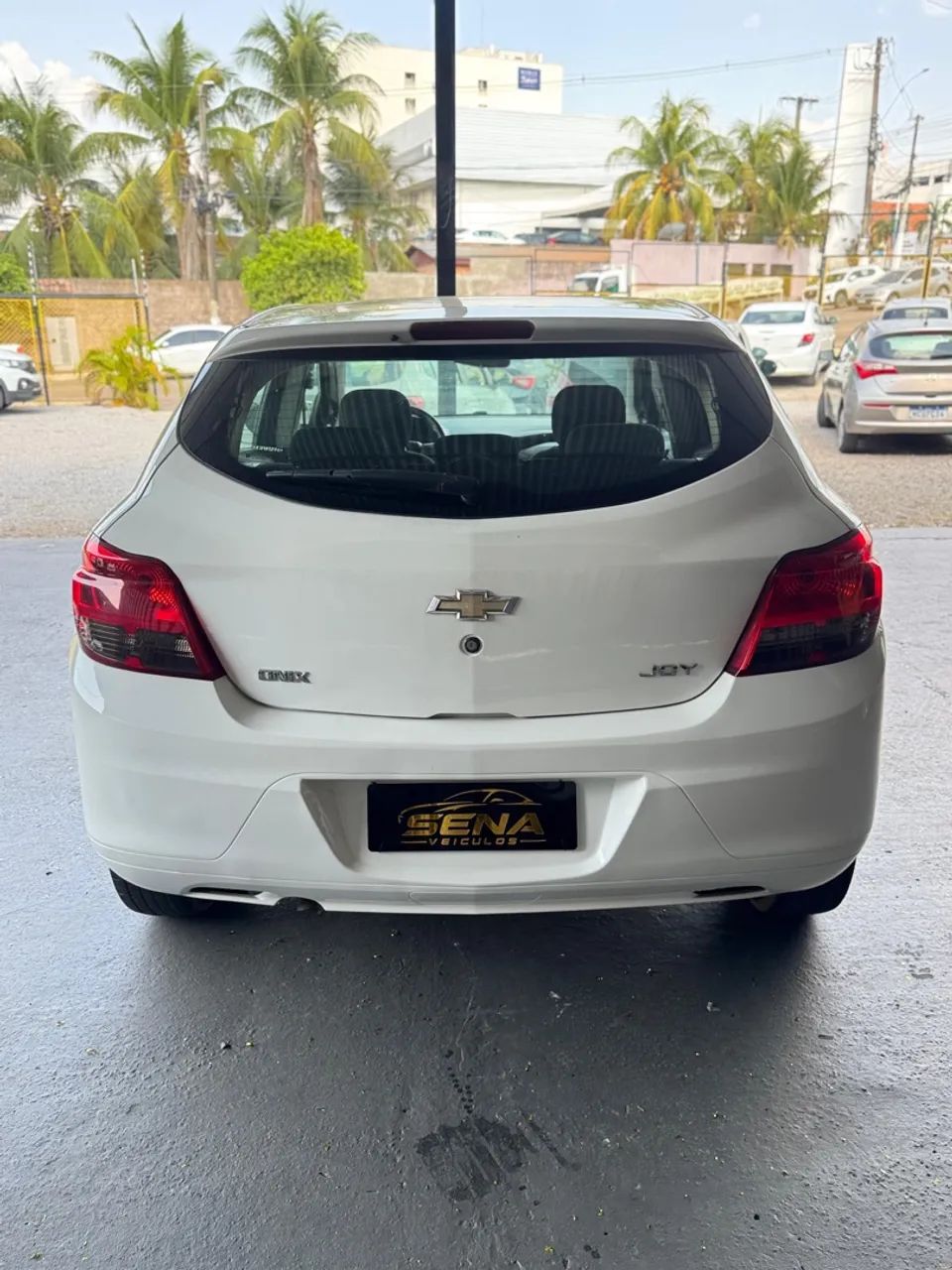 Chevrolet Onix JOY Hatch 1.0 8V Flex Mec. 4P 2019 - Foto 4