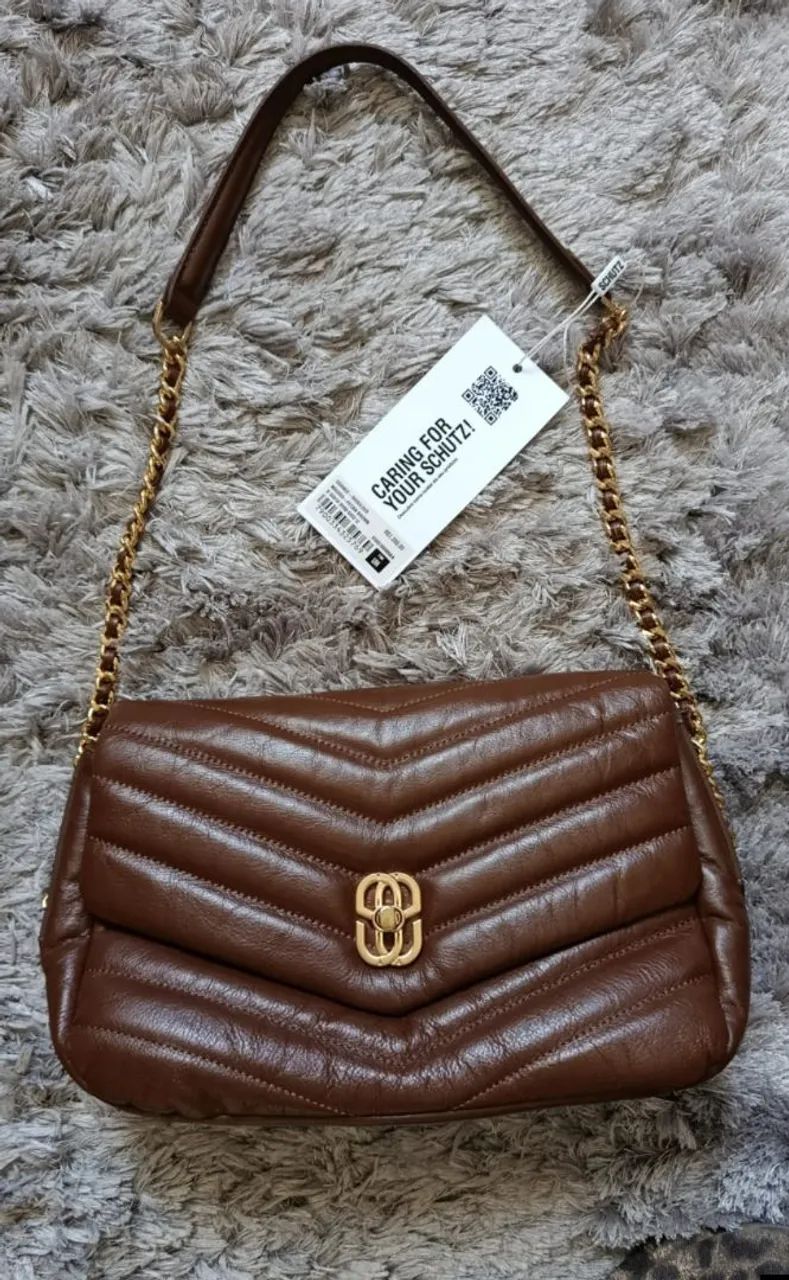 Bolsa Schutz marrom