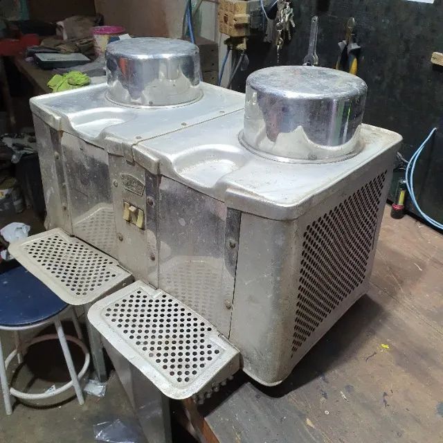 Refresqueira Dupla 220v Precisa Conserto e Por Gás