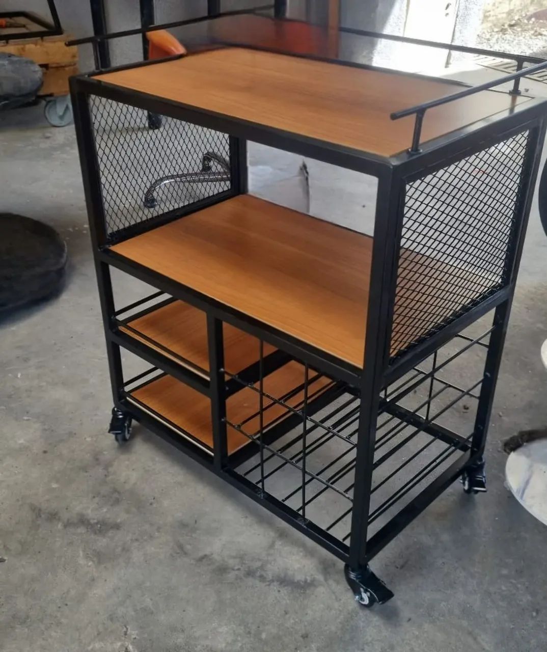 Fabricante de móveis em ferro - Foto 2