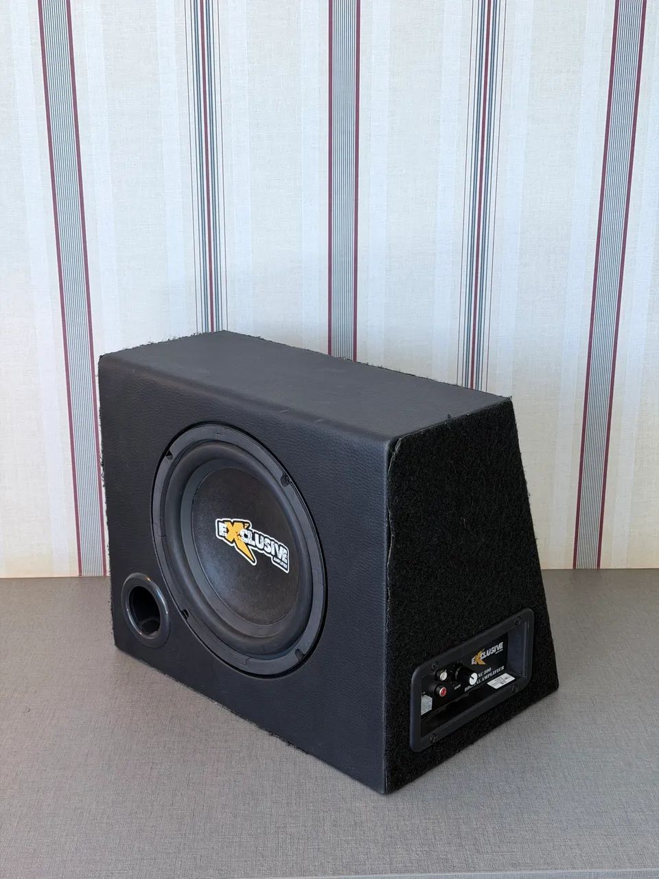 Caixa de grave subwoofer 