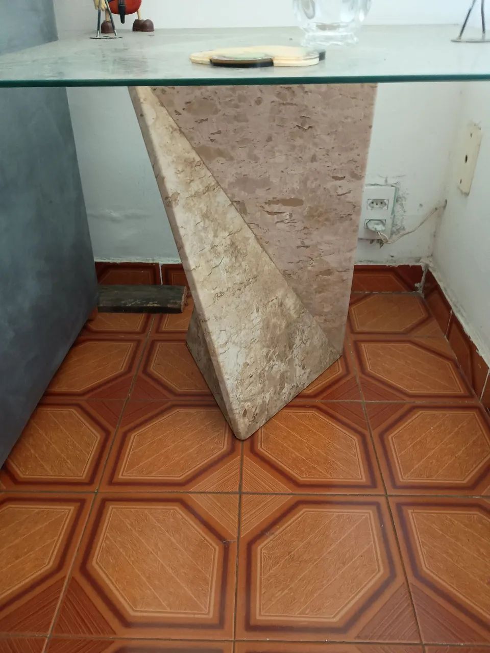 Mesa de canto 