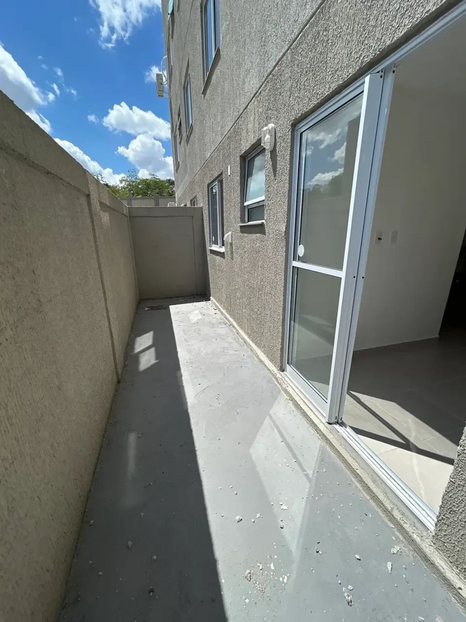APARTAMENTO COM 2 GARDEN