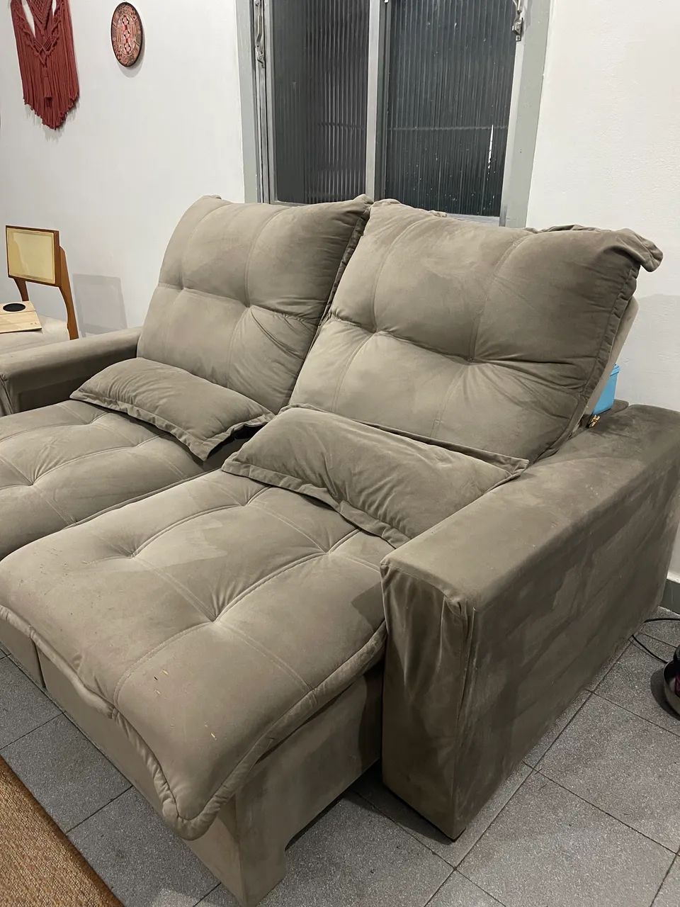 Vendo sofá retrátil 3 lugares