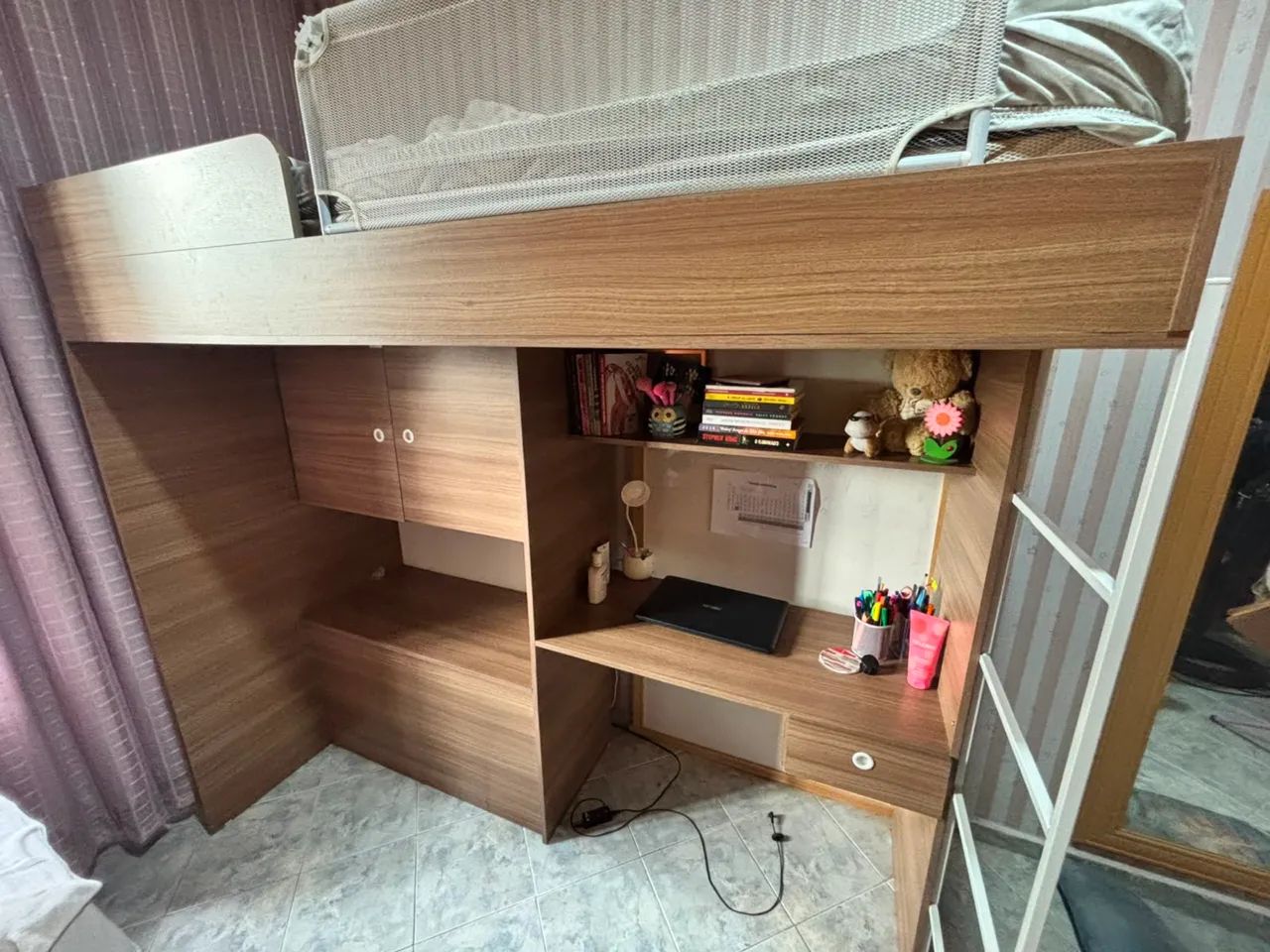 Cama de solteiro pra quem tem pouco espaço 