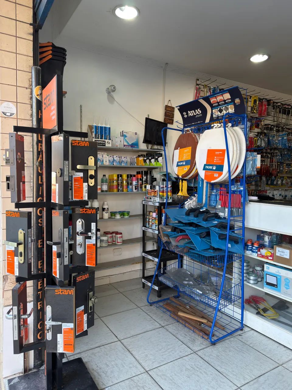 Passo ponto da loja de materiais com produtos - Foto 3
