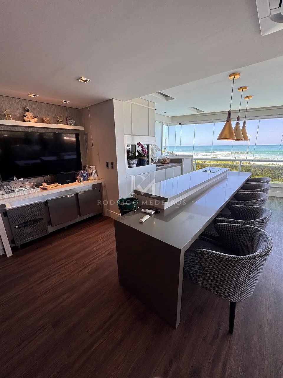 Apartamento garden com 4 suítes e vista mar na Praia Brava, Florianópolis-SC - Foto 4