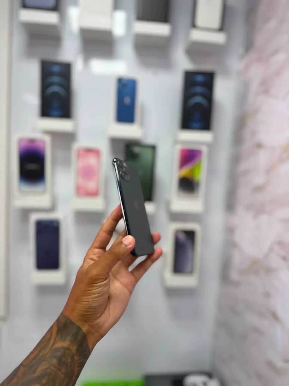IPHONE 11 PRO 64GB ?R$ 1.399 PROMOÇÃO - Foto 2