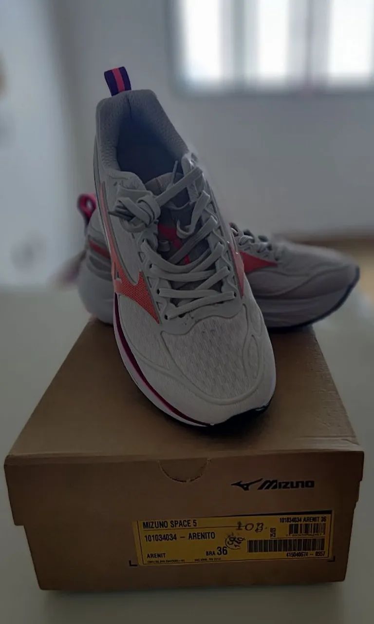 Mizuno Space 5, na cor Arenito-ORIGINAL.
