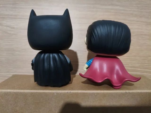 Funko Pop! DC Universe - Batman #01 e Superman #207 (Original / Sem Caixa) - Foto 2