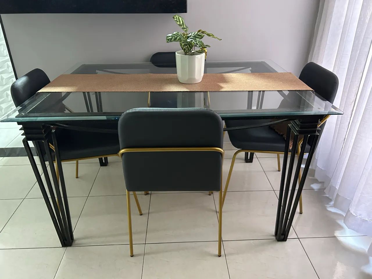 Mesa 6 cadeiras