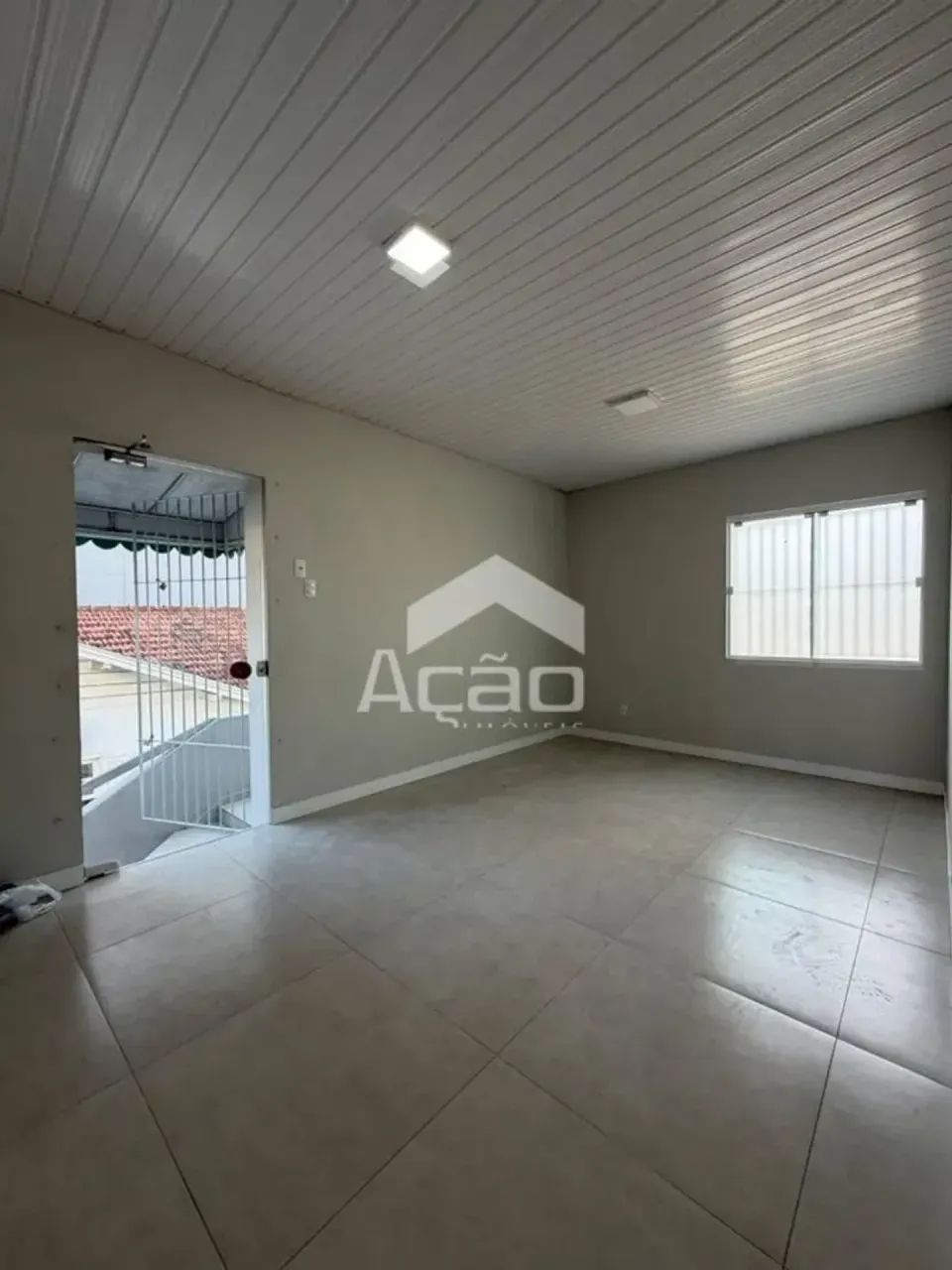 Sala Comercial Para Locação No Bairro Centro em Itajaí/SC - Foto 2