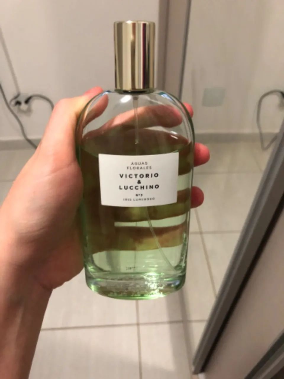 Vendo perfume pouco usado - Foto 4