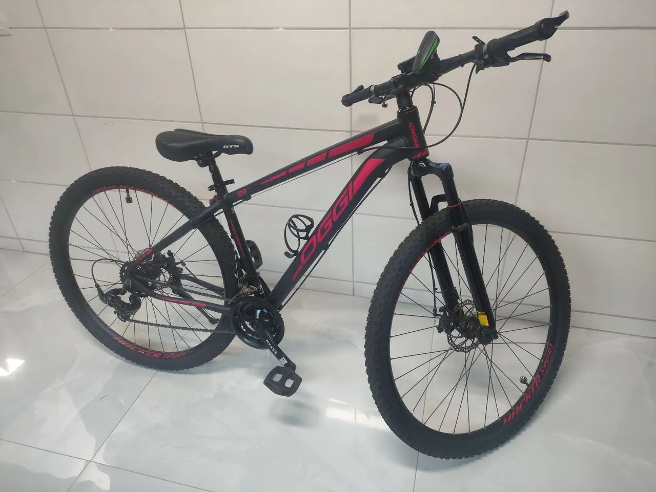 Bicicleta oggi hacker sport tamanho 17