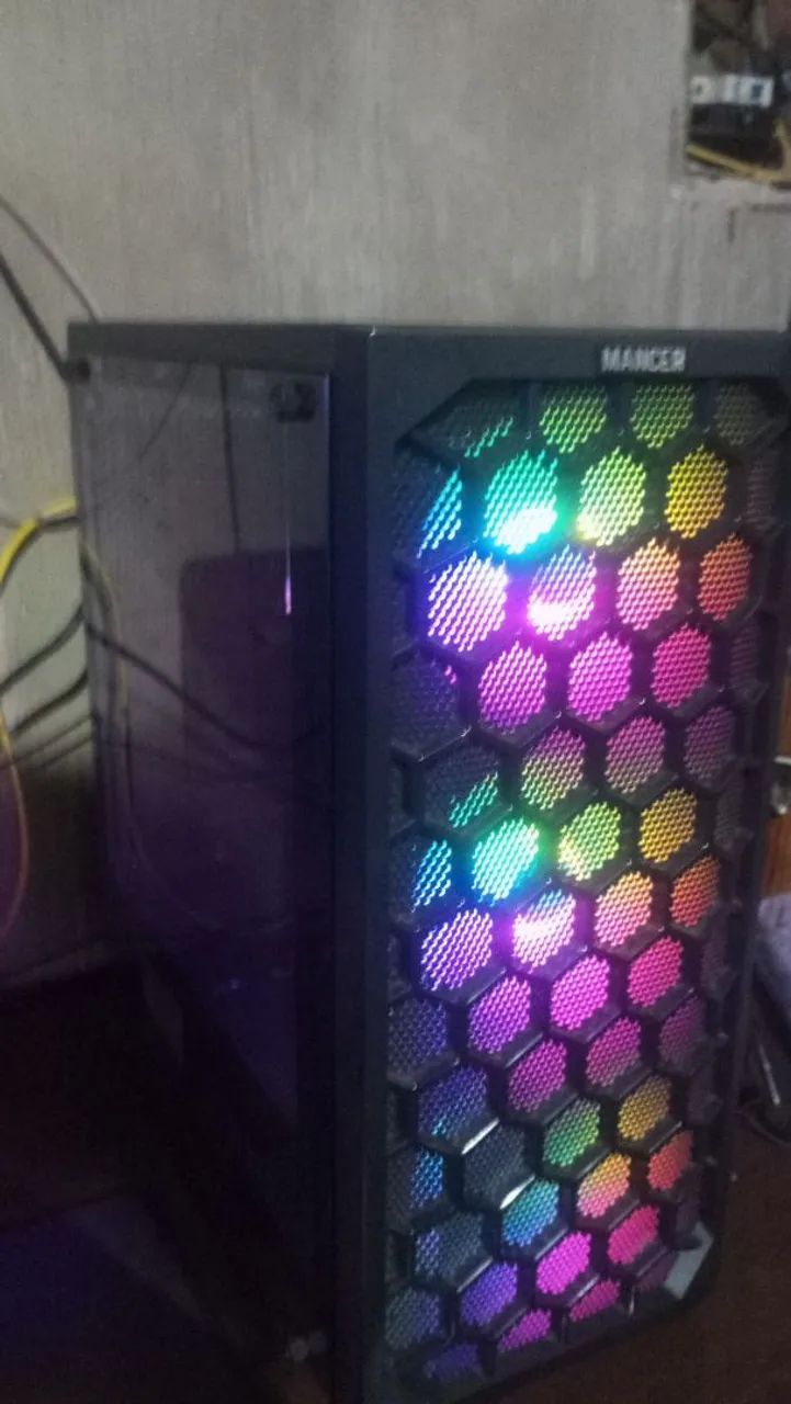 Pc gamer com ótimo estado 