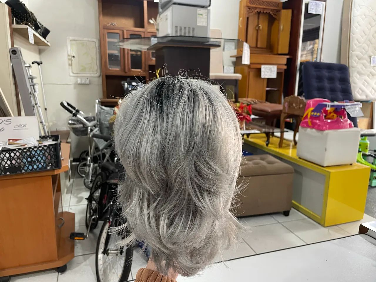 Lace Curta Cinza Wig - Foto 5