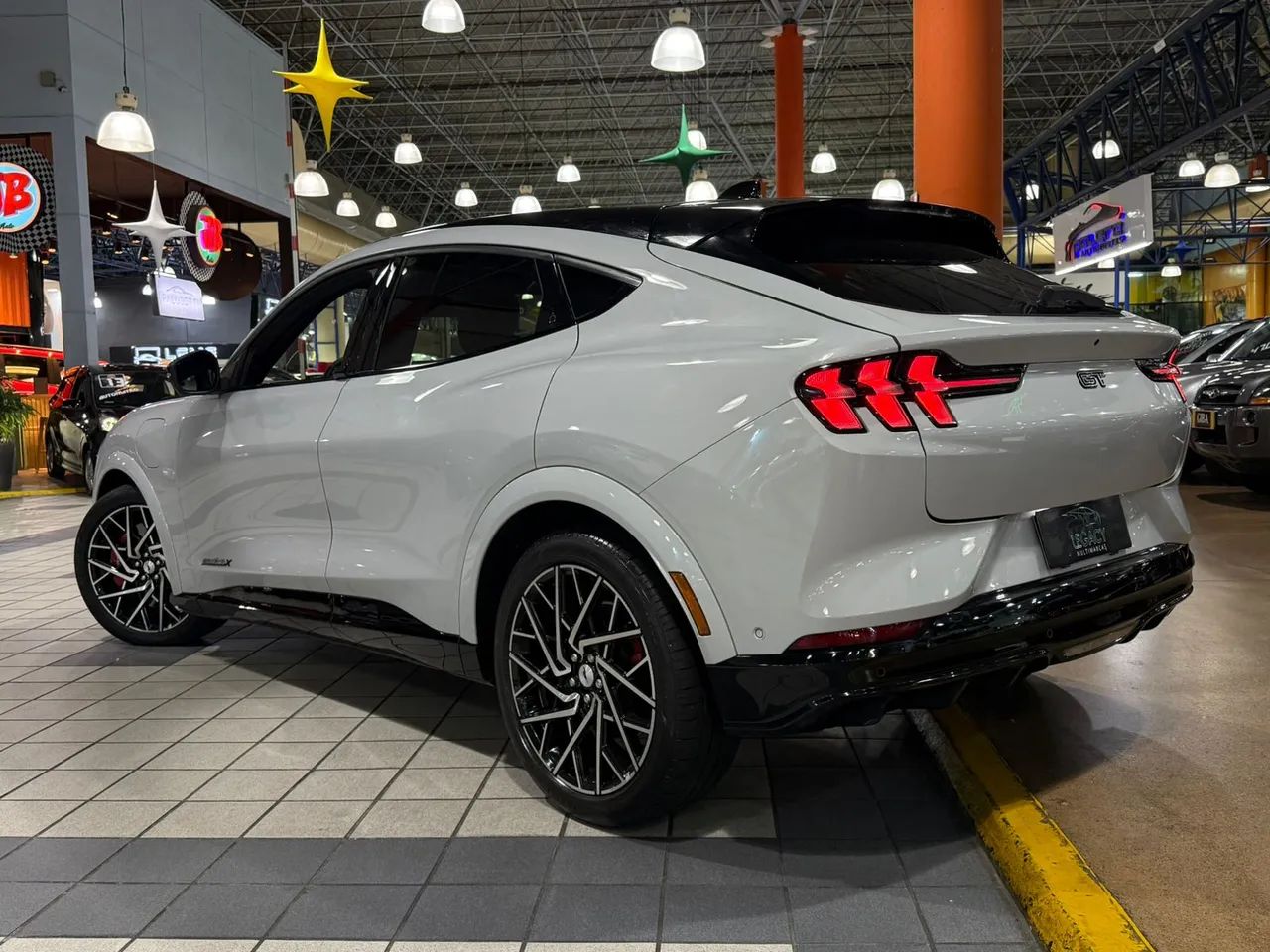 Ford Mustang Mach-e GT Performance (elétrico) 2023 - Foto 3