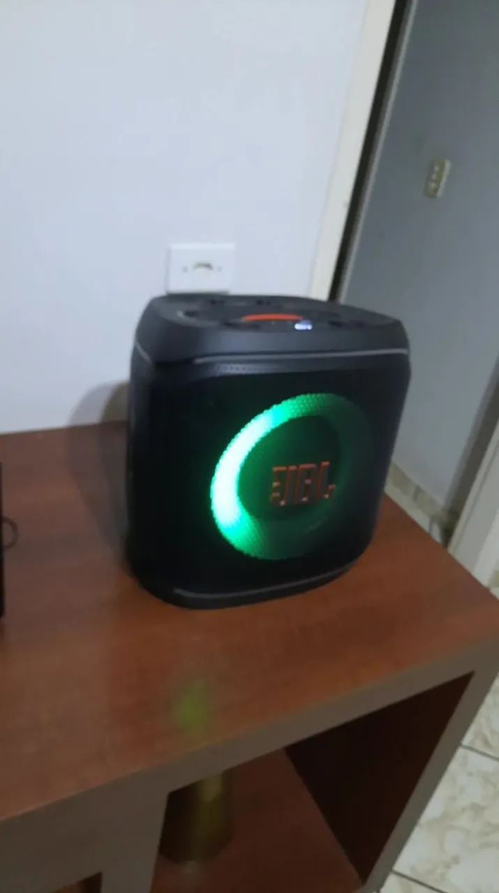Vendo JBL PARTYBOX ENCORE 2 COM 2 MICROFONES - Foto 4