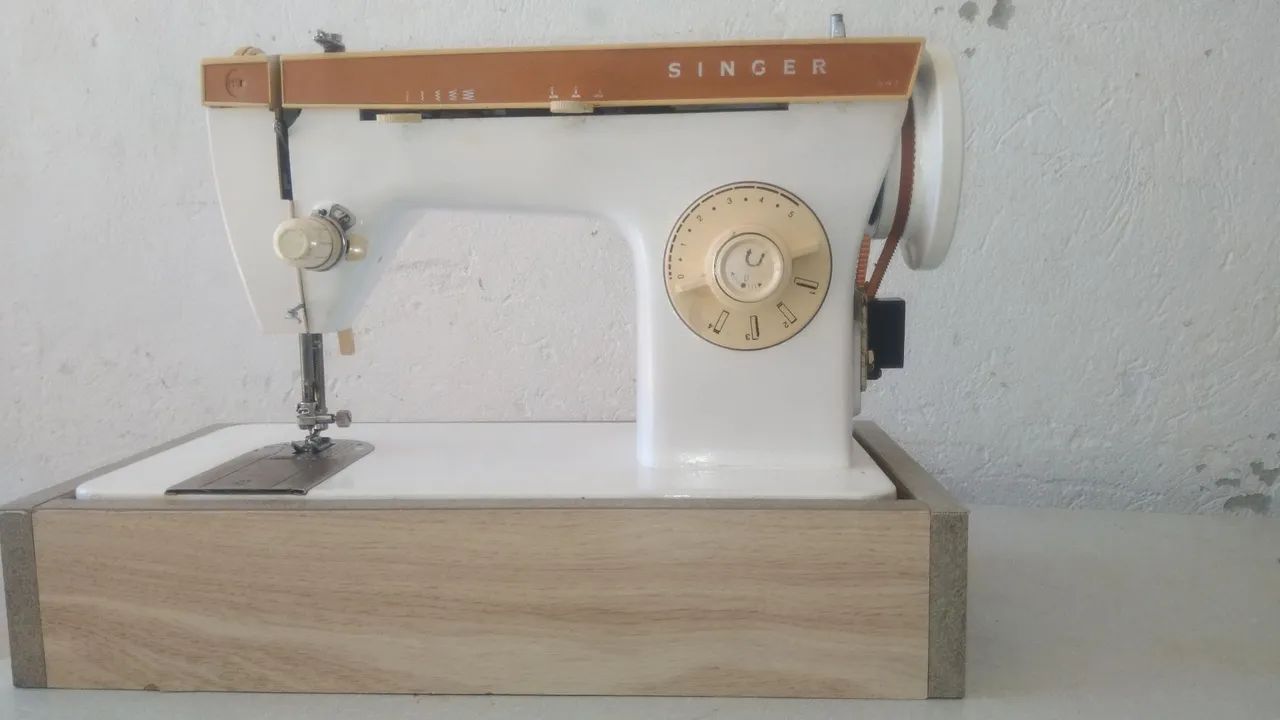 Máquina de costura singer  - Foto 2