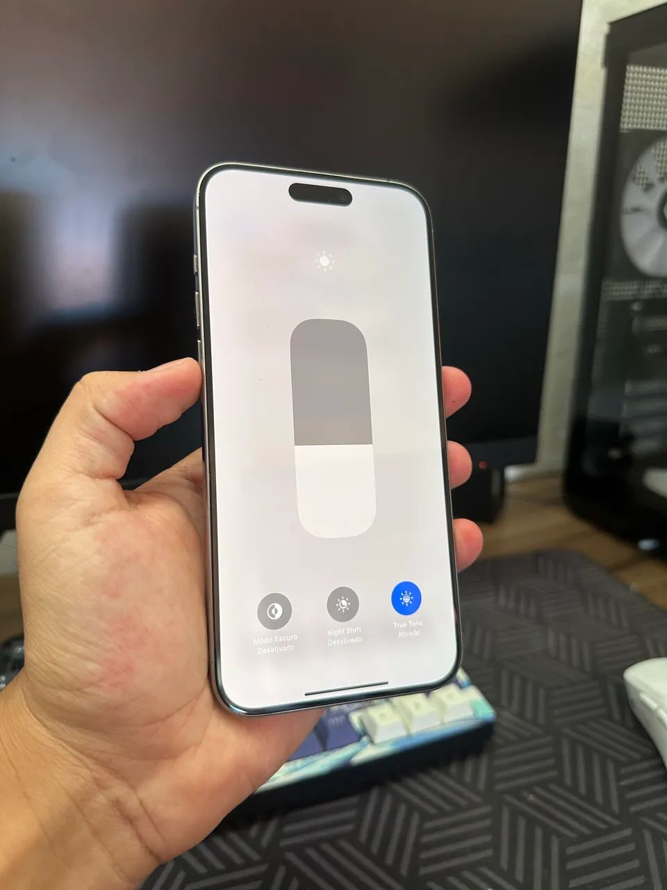 15 pro Max natural titânio  - Foto 2