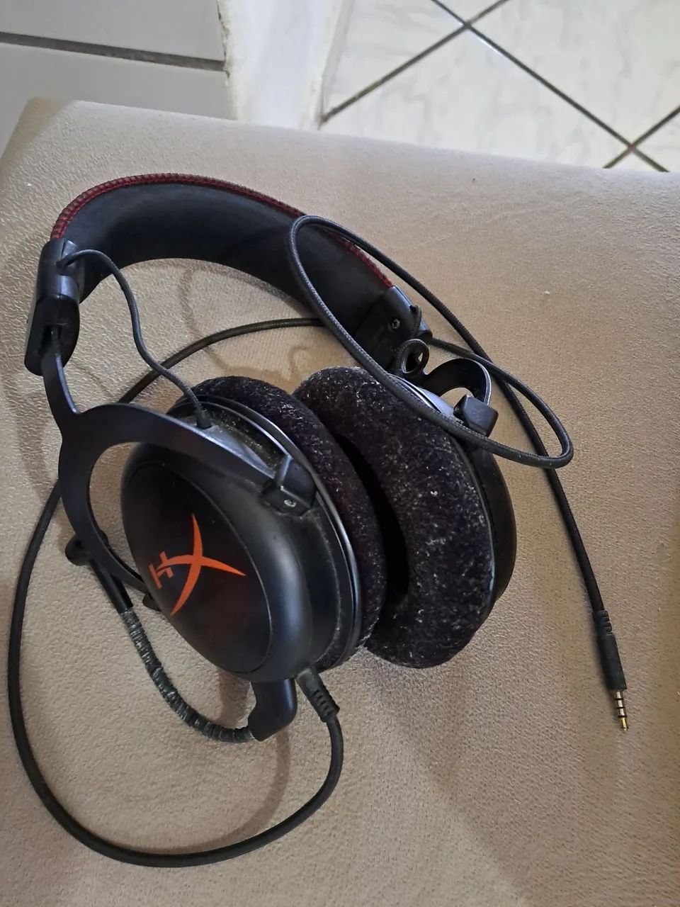 Vendo, teclado, e mouse Redragon + mousepad e fone Hyperx - Foto 5