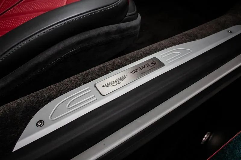Aston Martin Vantage S Coupe 4.0 V8 680cv, foto 19 de 20