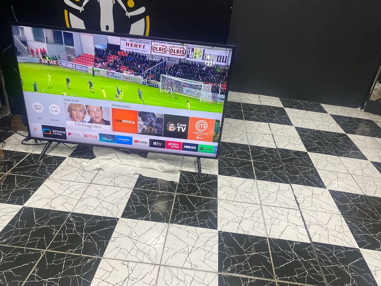 Vendo Smartv Samsung 50 polegadas 4k - Foto 3