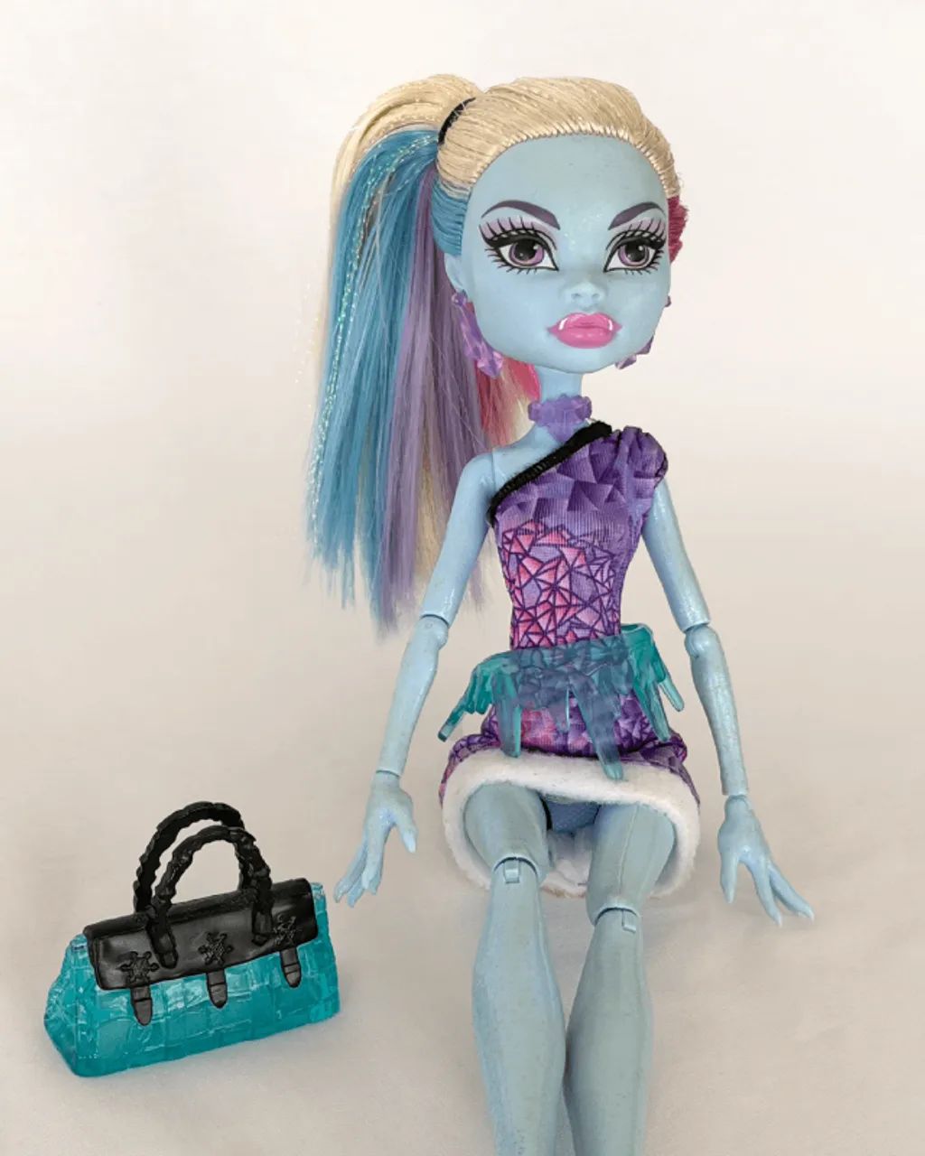 Boneca Monster High Abbey Bominable Scaris - (completa) - Foto 2