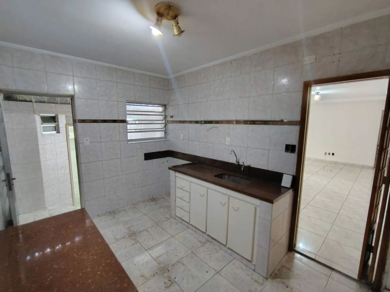 Sobrado para locação, com 03 quartos e 01 vaga de garagem. - Foto 4