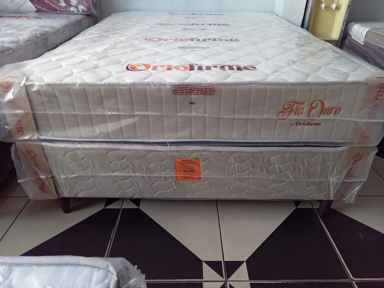PROMOÇÃO/ COLCHÃO CASAL DE MOLAS ENSACADAS MAIS A BASE! - Foto 5