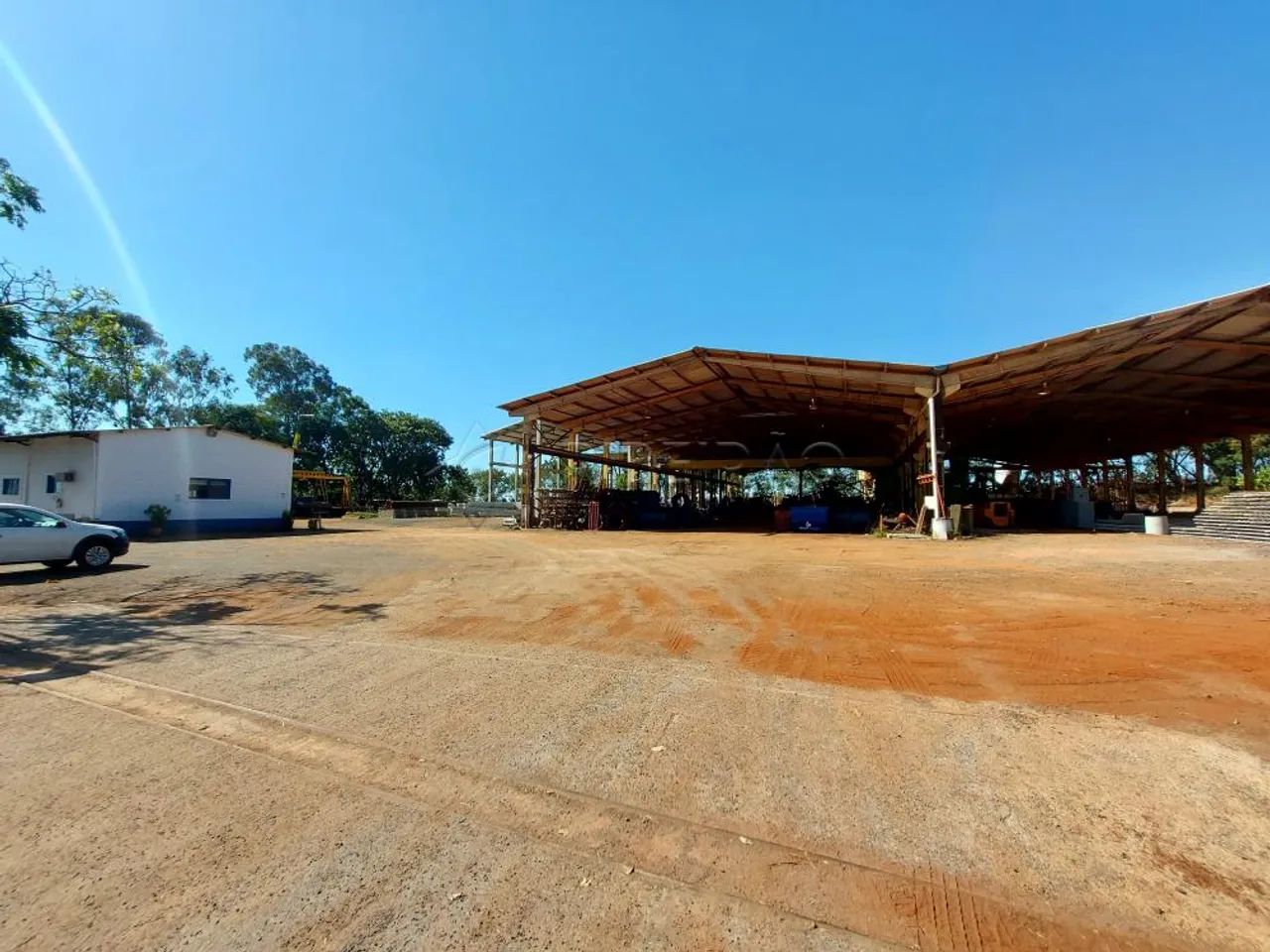 Galpão e Prédio para indústria com mais de 2mil m² cobertos SP-333 - Foto 4