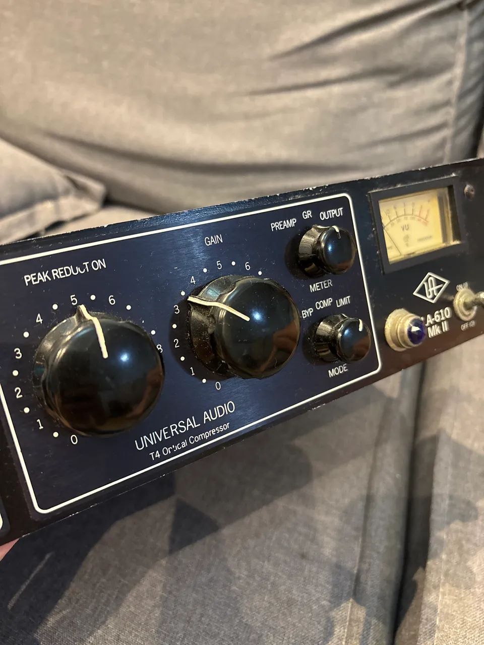 Preamp Universal Audio LA-610 mkii - Foto 4