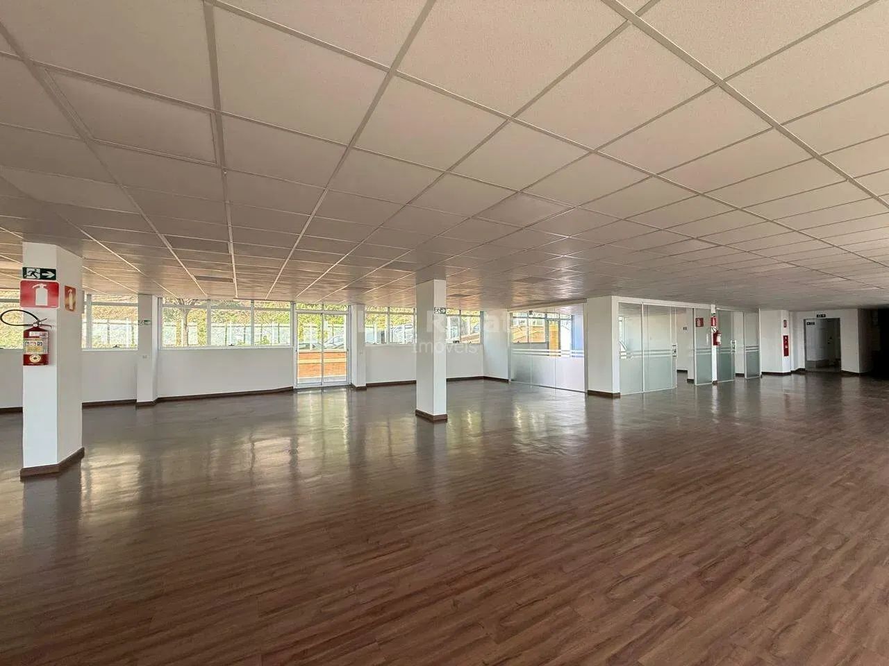 Andar corrido para locaç ão | 420 m² de área coberta | Estoril - Foto 4