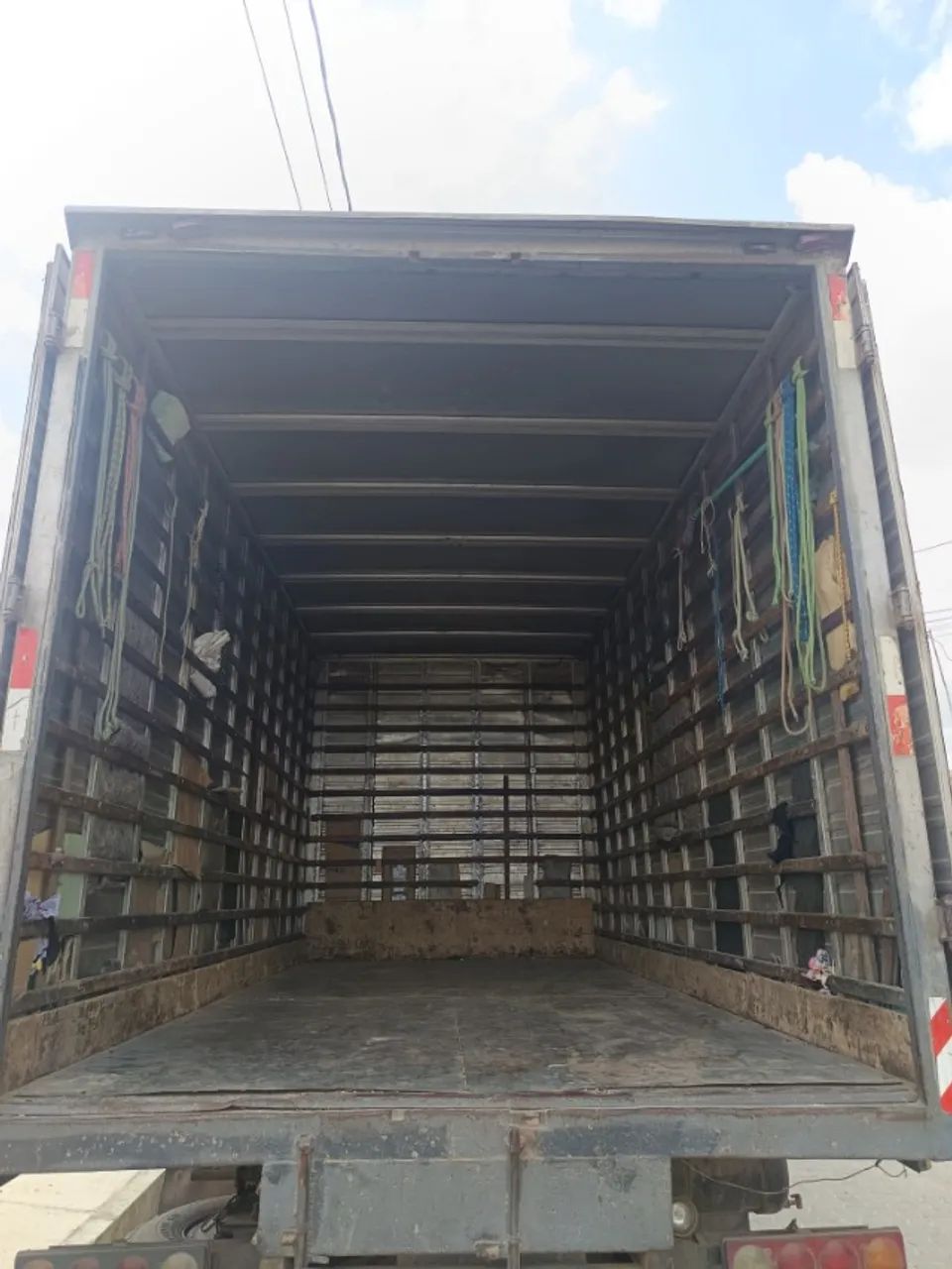 Fretes e Mudanças em Fortaleza e Interior do Ceará | Caminhão Baú e Carroceria - Foto 2