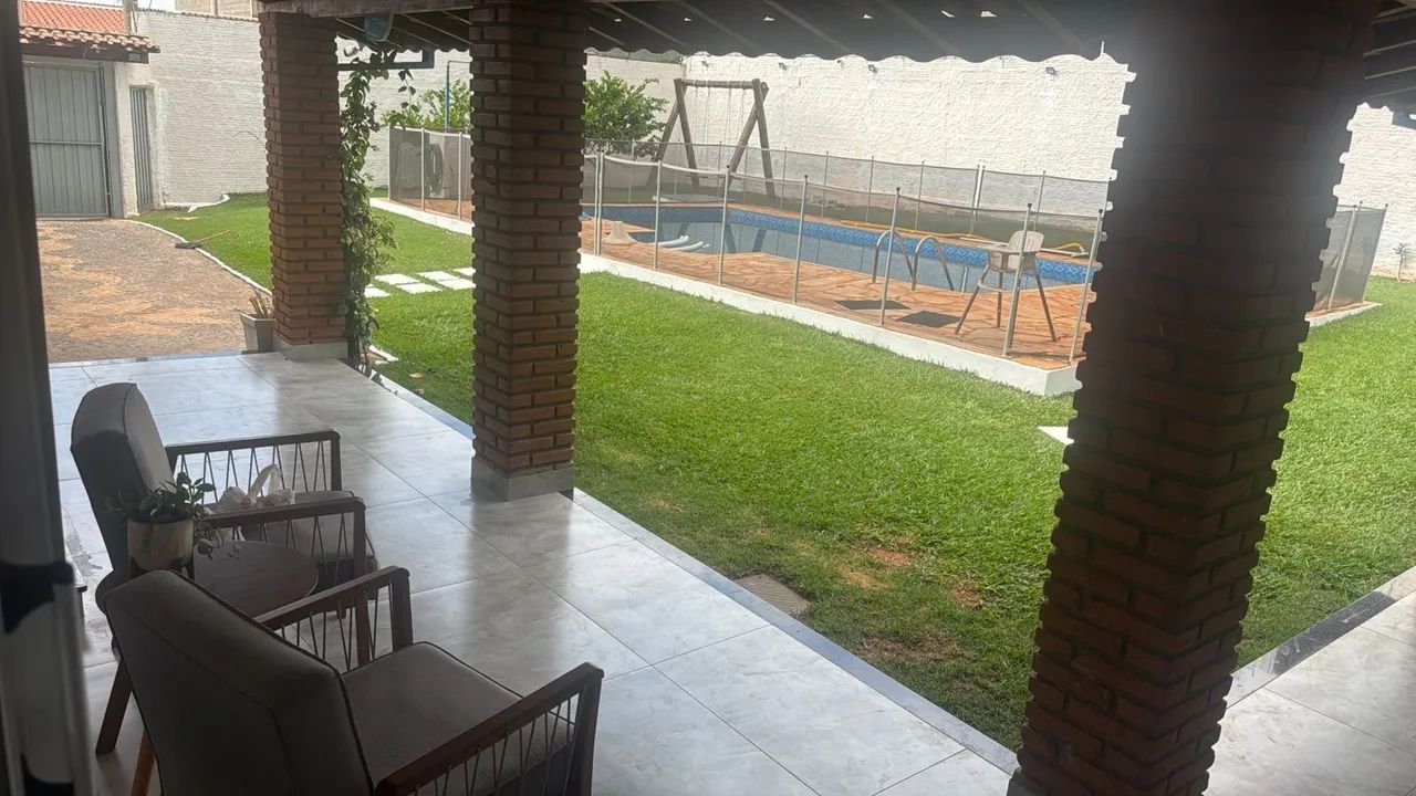 VENDE-SE CASA COM PISCINA EM ARARAS/SP  - Foto 3
