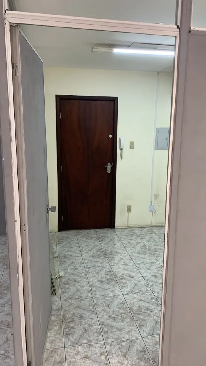 Alugo sobreloja comercial com 100m² no Centro de Curitiba - Foto 5