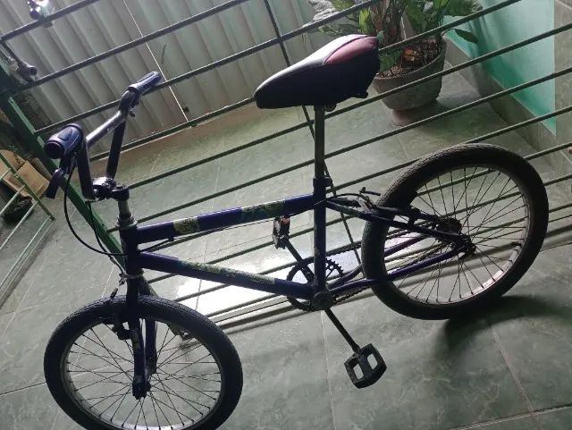 Bicicleta semi nova 400,00