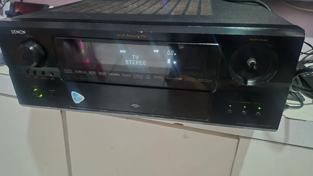 Receiver denon com defeito 