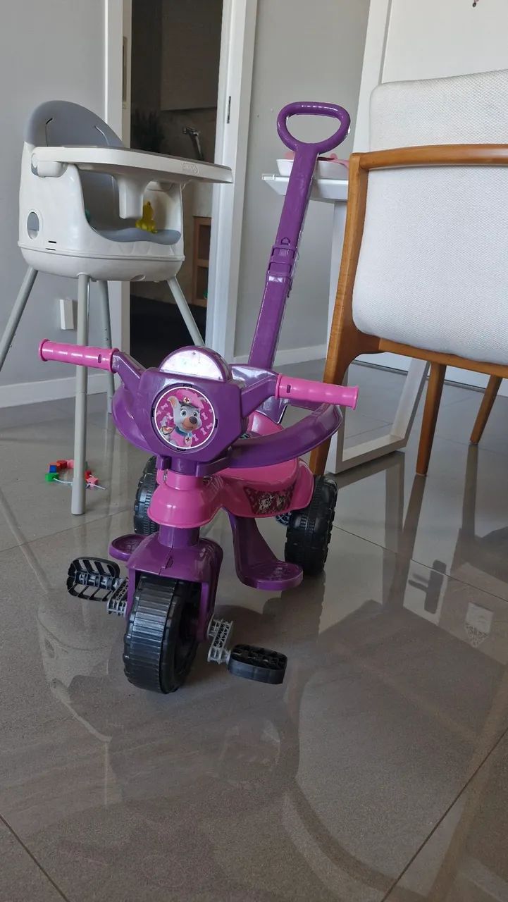 Triciclo infantil 