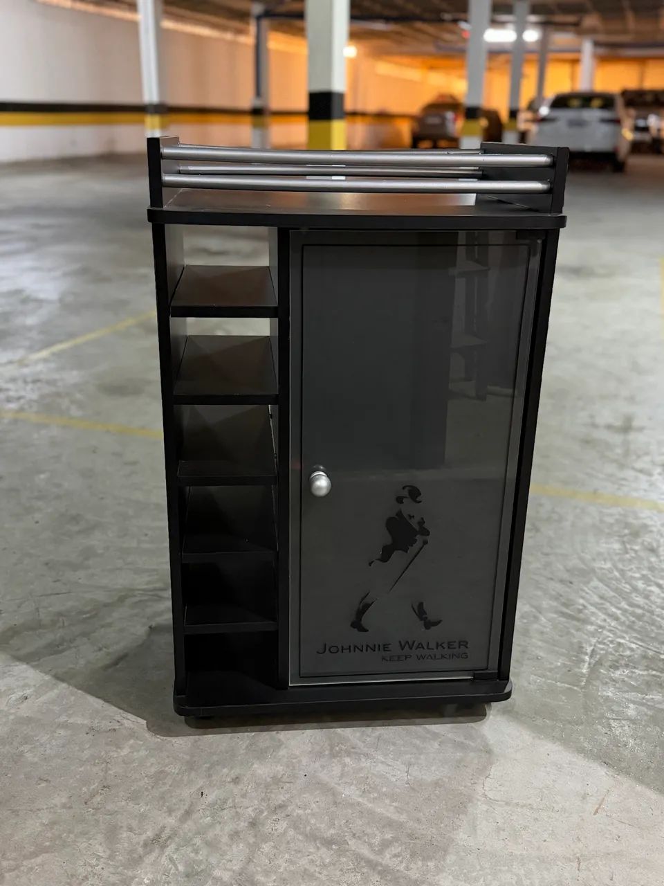 Barzinho e adega compacto com led personalizado  - Foto 2