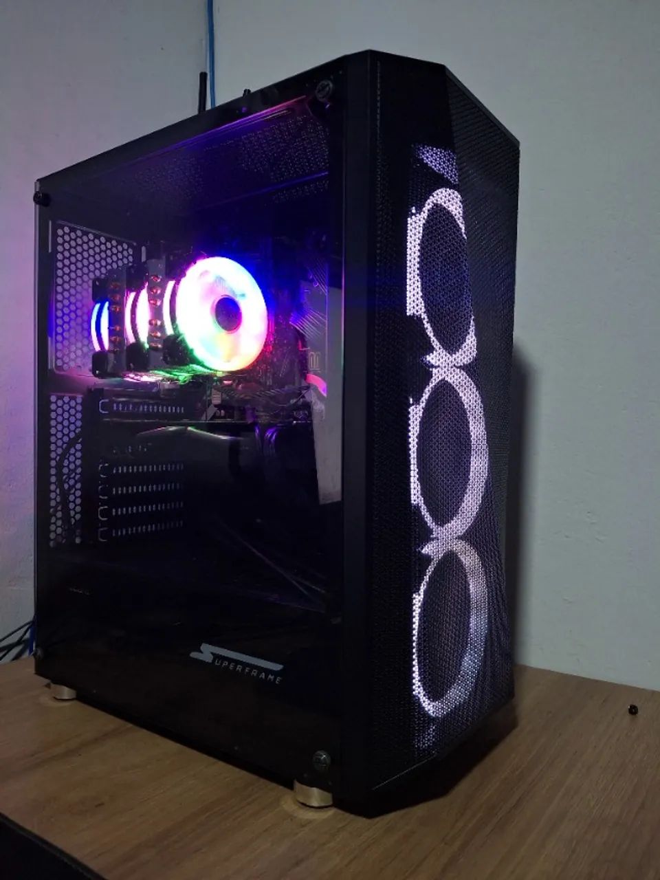 IntelXeonE3 GTX1060 メモリ16GB SSD256GB PC GAMER - GTX 1060 - 16 gb de Ram - Computadores e Desktops