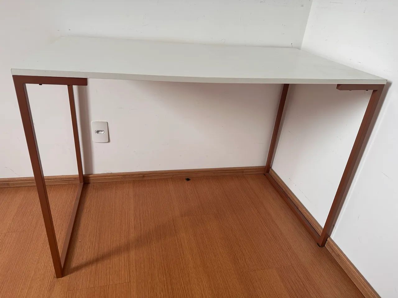 Mesa de escritório estilo industrial (branco e rose) - Foto 2