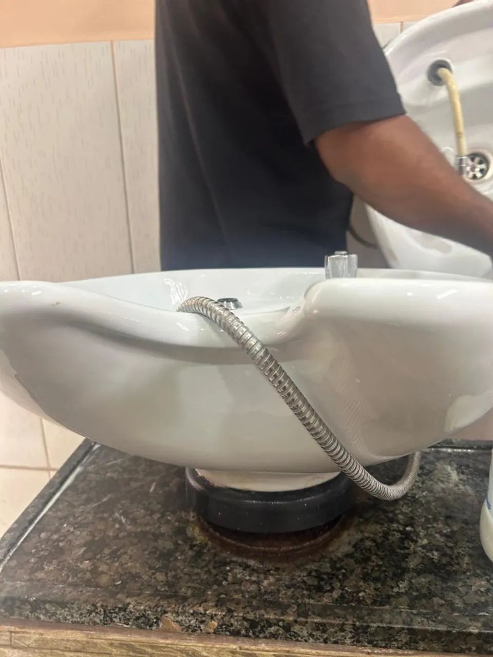VENDO LAVATÓRIO PARA SALÃO / BARBEARIA - Foto 2