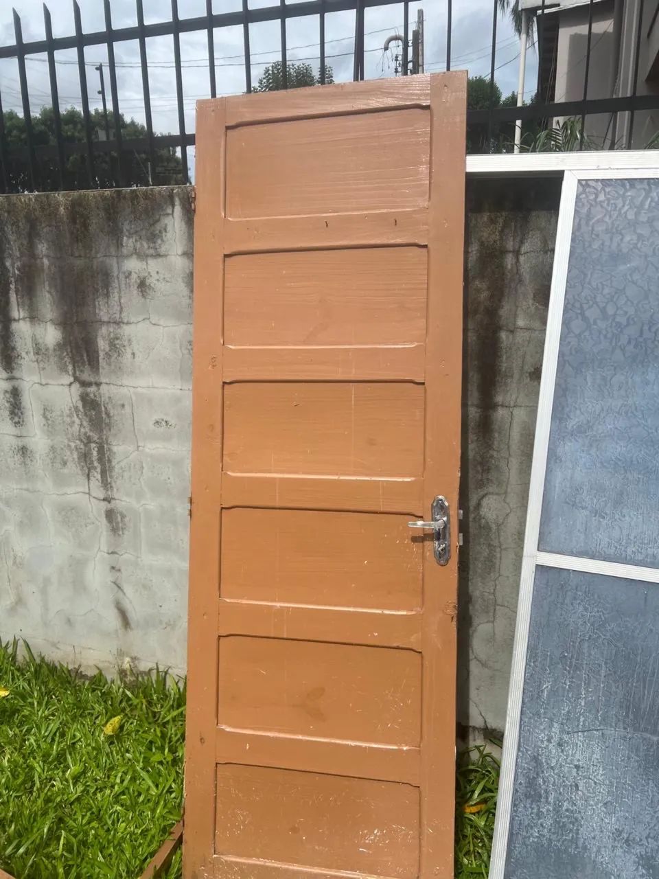 Vendo portas internas e porta de garagem