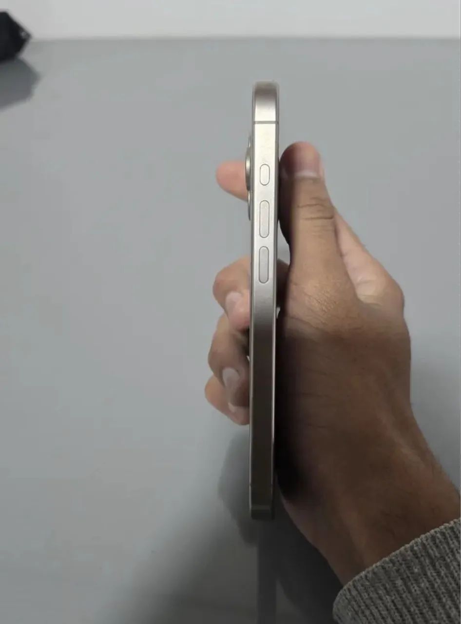iPhone 15 pro 128 gb - Foto 3