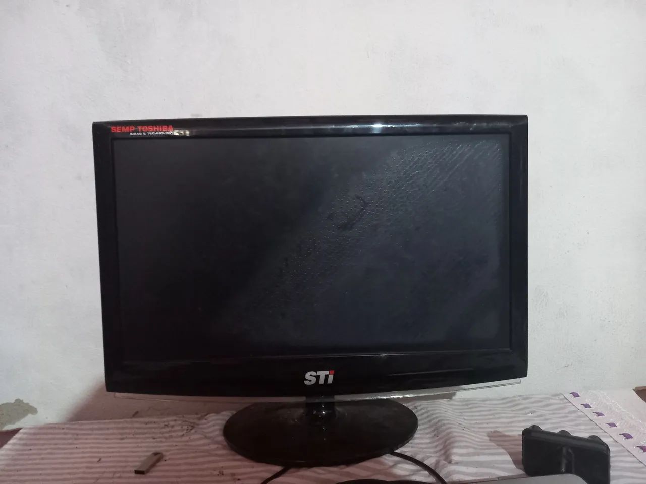 Monitor 18,5 funcionando perfeitamente  - Foto 2